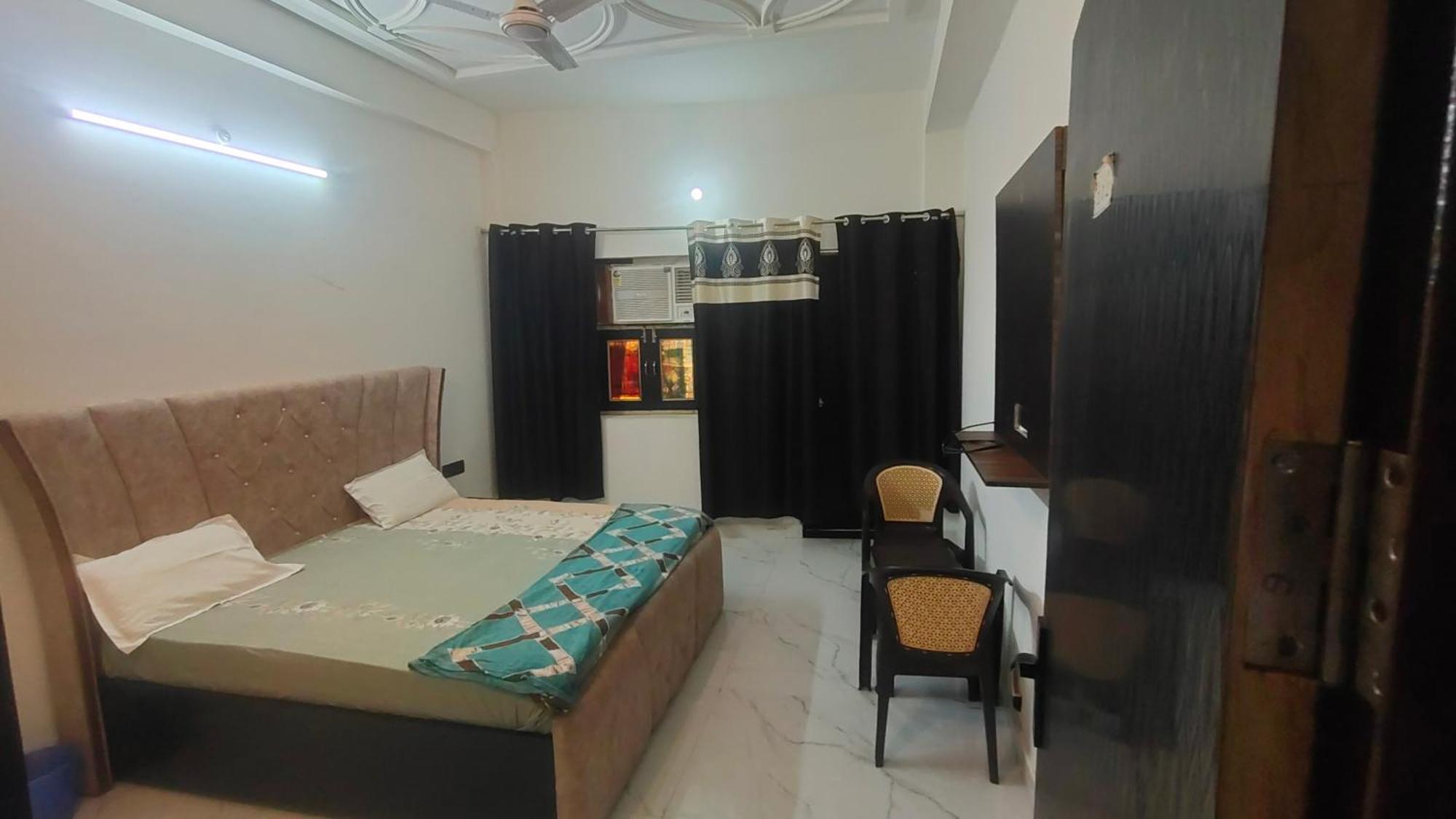 Hotel Bhavana Bhawan Vrindāvan Zewnętrze zdjęcie